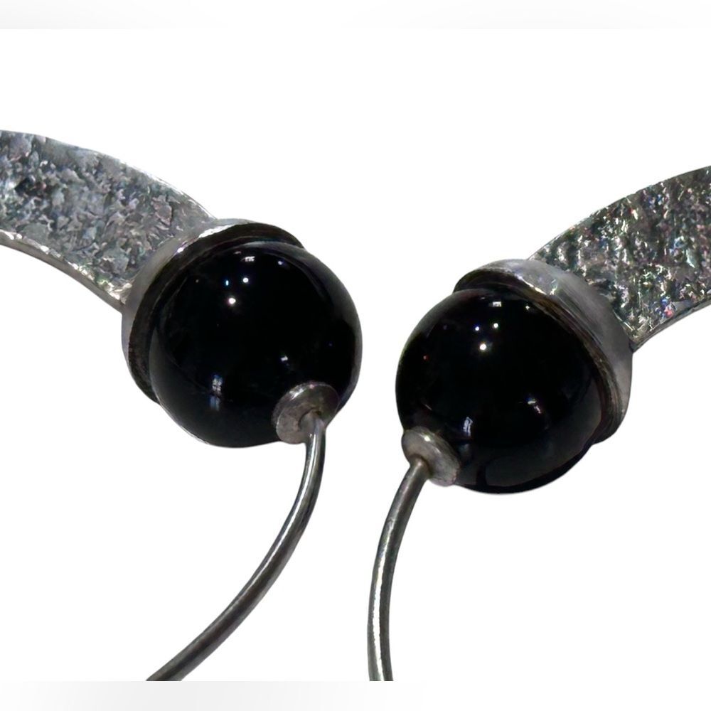 Silpada Silver Textured Crescent Hoop Earrings with Black Bead - Picture 5 of 6